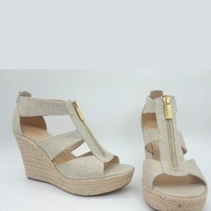 Women shoes Michael Kors size 9M